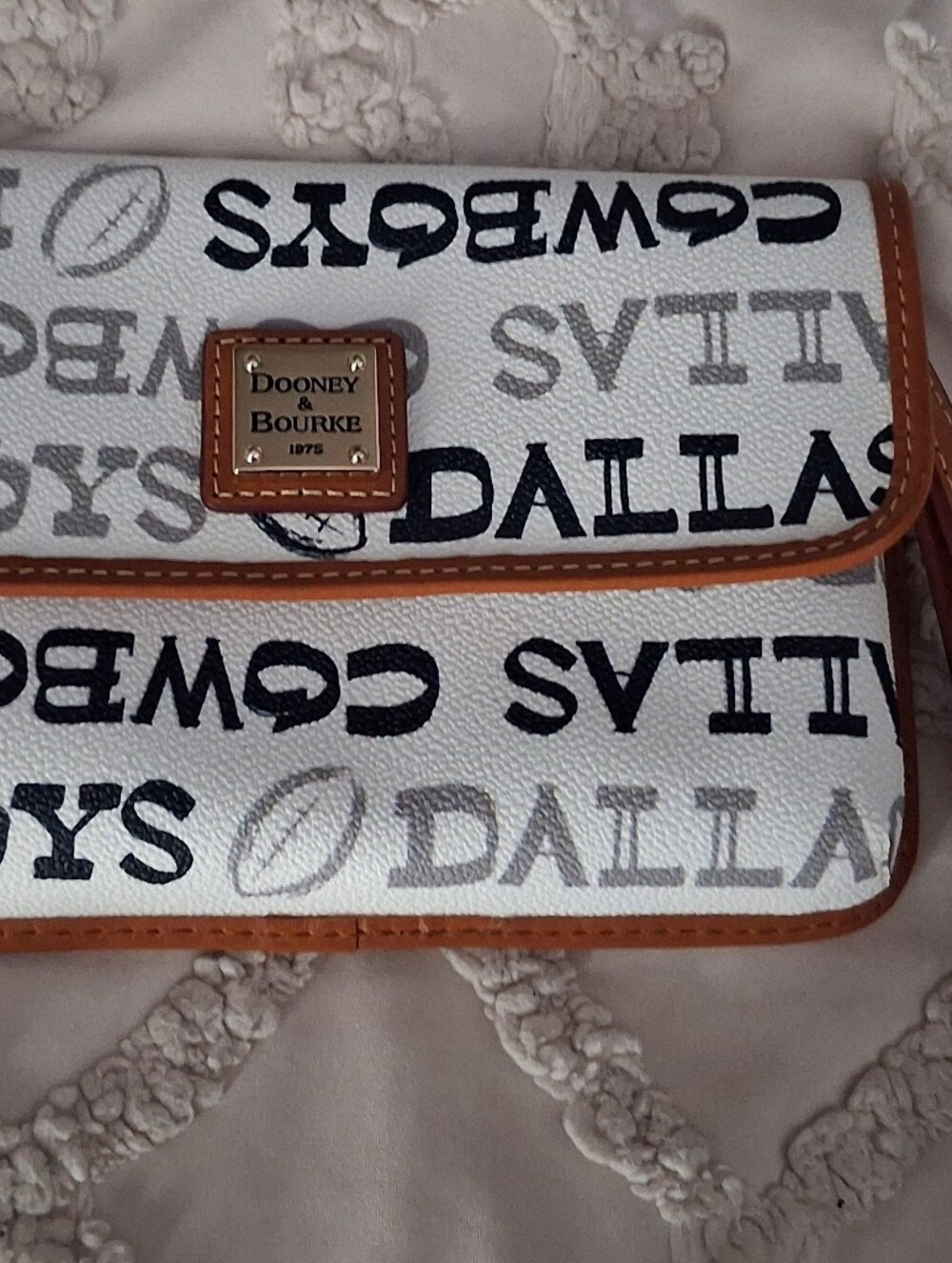 Dallas Cowboys Dooney Bourke Wristlet Clutch wallet